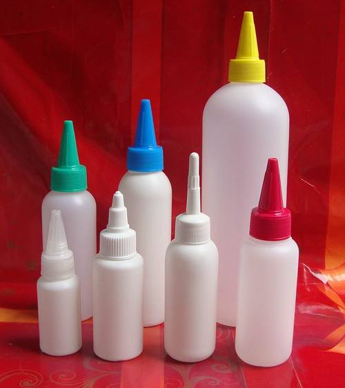 塑料瓶 >>塑料瓶图片产品参数描述:本厂是塑料包装制品生产厂家,专业